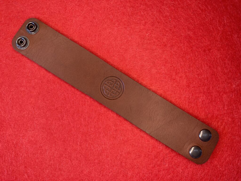 Lederarmband Breit – Keltisch