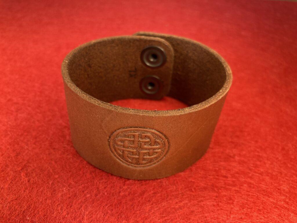 Lederarmband Breit – Keltisch