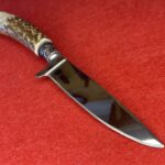 Jagdnicker – Geschnitzt: Wildschwein
